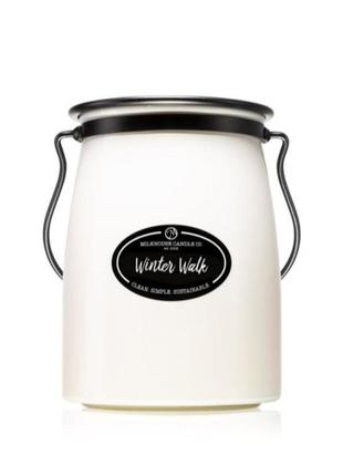 Большая ароматическая свеча свечка winter walk от milkhouse candle co ❄️ вес воска 630гр
