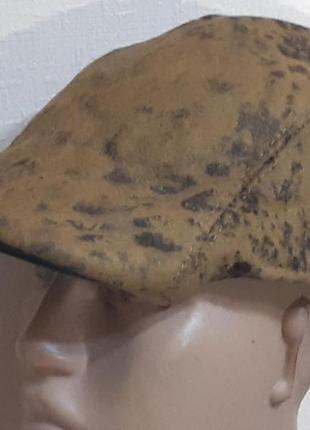 Кепка женская зимняя. коричневый пёстрый дубляж с меховой подкладкой и ушами.