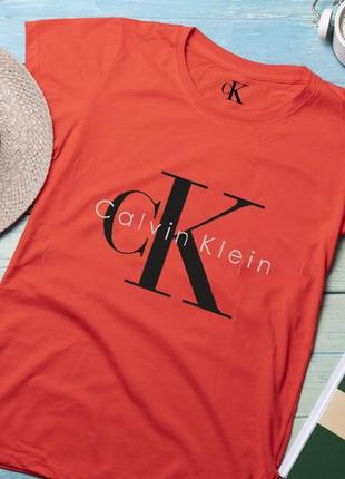 Женская футболка ck кльвин кляйн красная