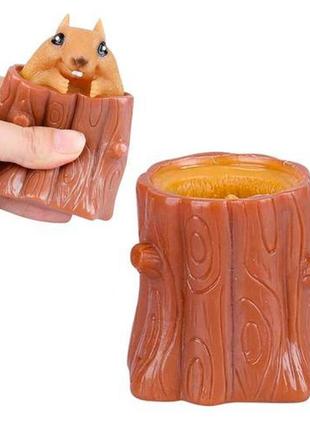 Іграшка антистрес білка в дуплі