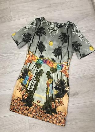 Атласне новорічну сукню з оленями