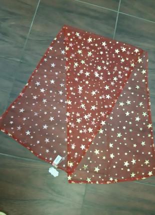 Новогодняя скатерть италия золотистые звёздочки