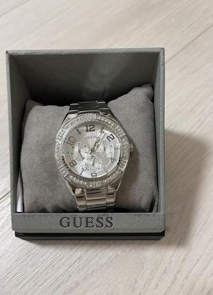 Оригінальний жіночий годинник guess