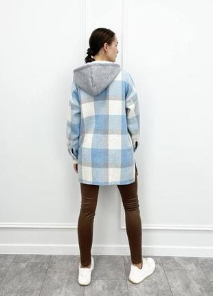 Женская удлиненная теплая рубашка в клетку с капюшоном осень демисезон зима