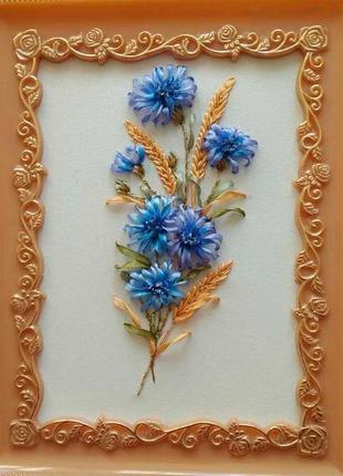 Миниатюрка с вышивкой лентами "василёчки"
