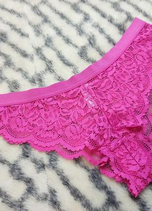 Яскраві мереживні трусики george