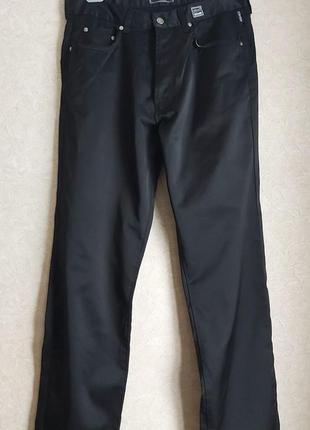 Джинсы