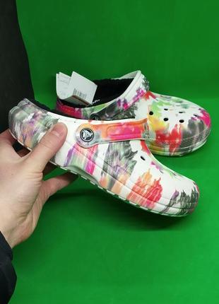 Утеплені крокси crocs classic lined tie dye clogs (206341-0с4) оригінал