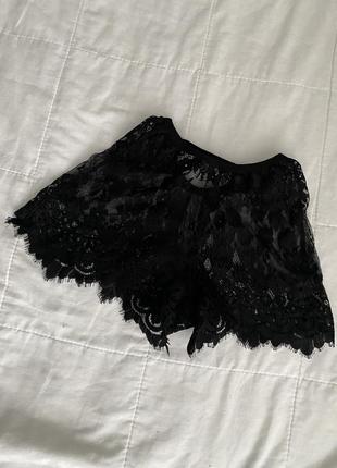 Кружевные шортики