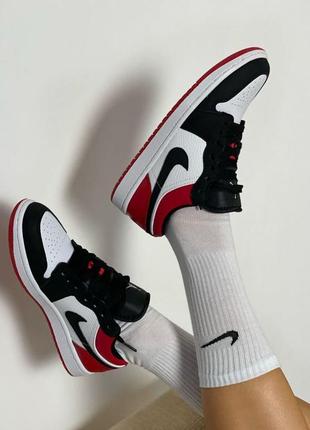 Жіночі кросівки nike air jordan 1 retro женские кроссовки найк аир джордан7 фото