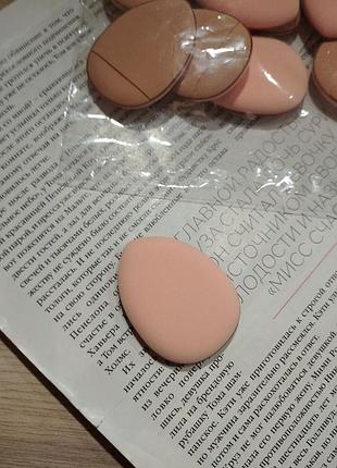 Спонжик для замаскування недоліків,спонж для консиллера, спонжик на пелець маленький