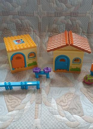 Будиночки іграшкові з меблями,  конструктор крупні деталі