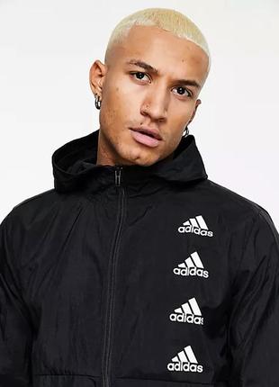 Adidas essentials gradient logo windbreaker gk9370  легенька куртка оригінал вітровка чорна