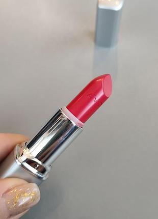 Помада для губ от эйвон avon berry berry nice