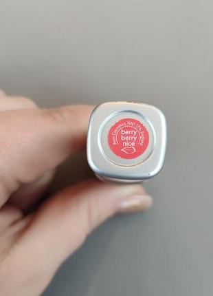Помада для губ от эйвон avon berry berry nice