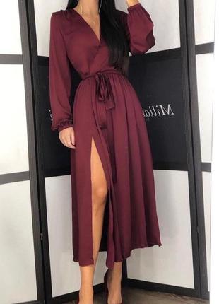 Красивое женское платье