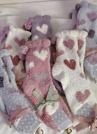 Теплые носки с сердечками