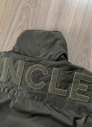 Мужская демисезон куртка с нашивками moncler6 фото