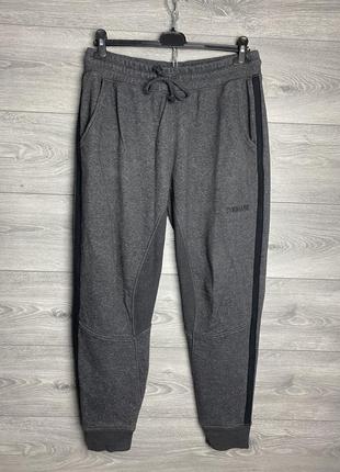 Спортивные штаны gymshark