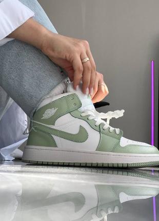 Женские высокие кожаные кроссовки nike 1 retro all green#найк