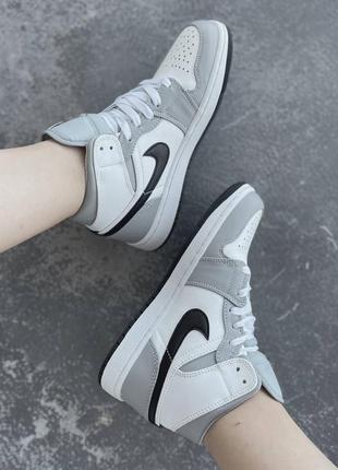 Женские высокие кожаные кроссовки nike jordan grey#найк8 фото