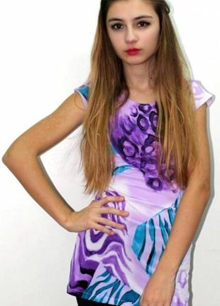 Жіноча яскрава туніка з принтом