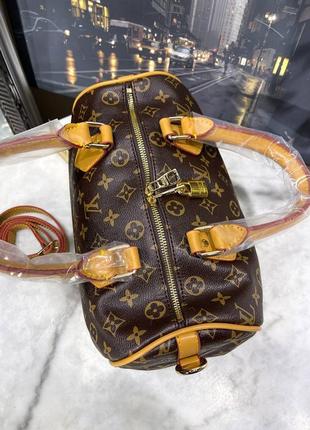 Женская сумка шопер на длиной ручке в стиле louis vuitton3 фото