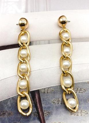 Серьги цепи с жемчугом - оригинальная новинка
