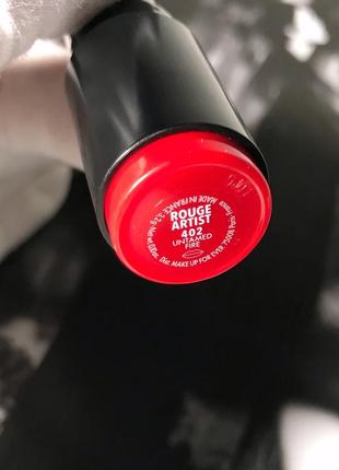 Зволожуюча помада make up for ever rouge artist intense color lipstick 402 - untamed fire