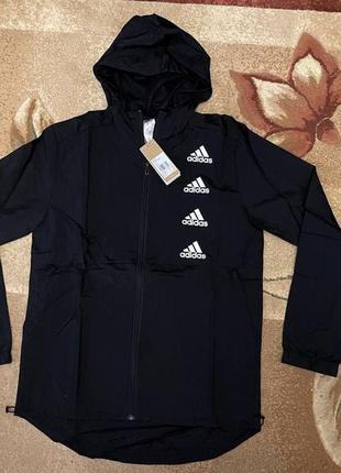 Adidas essentials gradient logo windbreaker gk9370  легенька куртка оригінал вітровка чорна5 фото