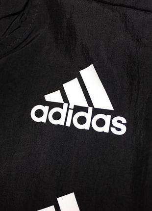 Adidas essentials gradient logo windbreaker gk9370  легенька куртка оригінал вітровка чорна7 фото