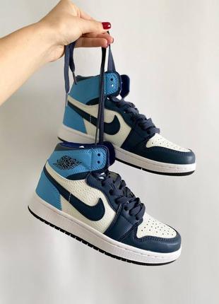 Женские кожаные кроссовки nike air jordan 1 retro high найк джорданы