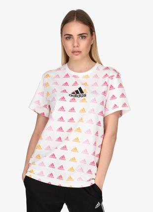 Женская футболка adidas