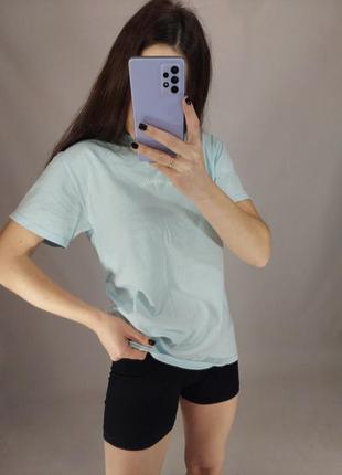 Футболка prettylittlething