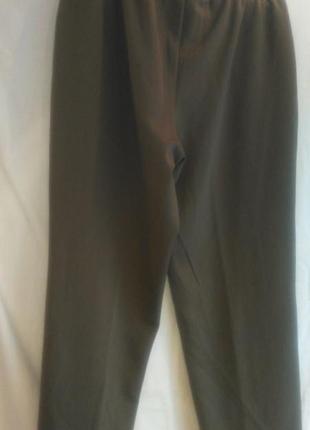 Гарні штани для гарної жінки