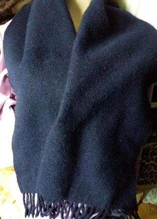 Мягусенький темно-синий шарф,glen lyon.