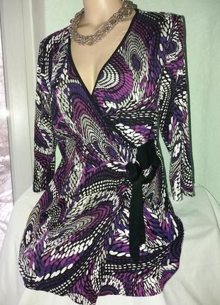 Красивая туника на запах,в абстрактный принт,50-58разм.