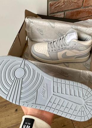 Жіночі кросівки nike air jordan retro 1 low женские кроссовки найк аир джордан