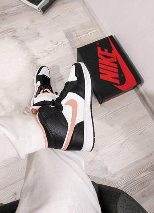 Женские кроссовки nike air jordan retro 1 lowженские кроссовки найк аир джордан2 фото