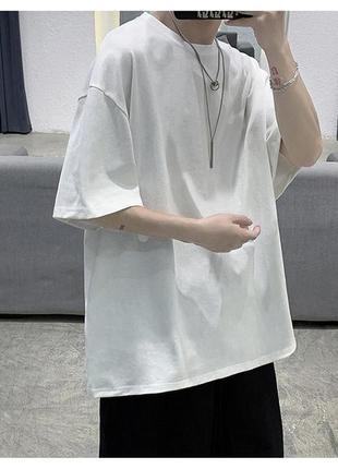 Базова футболка білого кольору oversize у японському стилі харадзюку
