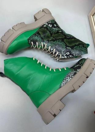 Эксклюзивные ботинки из натуральной итальянской кожи и замша женские зелёные5 фото