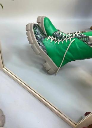 Эксклюзивные ботинки из натуральной итальянской кожи и замша женские зелёные8 фото