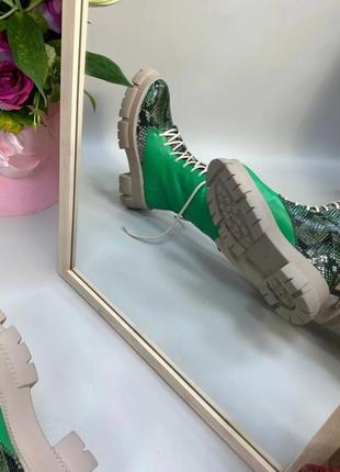 Эксклюзивные ботинки из натуральной итальянской кожи и замша женские зелёные9 фото