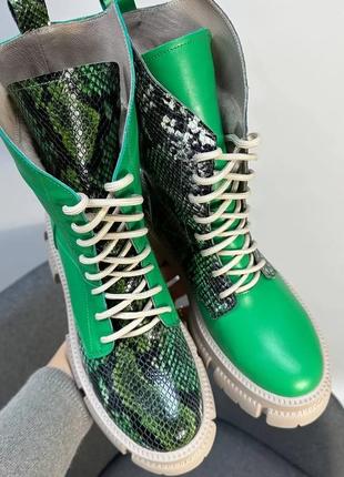 Эксклюзивные ботинки из натуральной итальянской кожи и замша женские зелёные6 фото