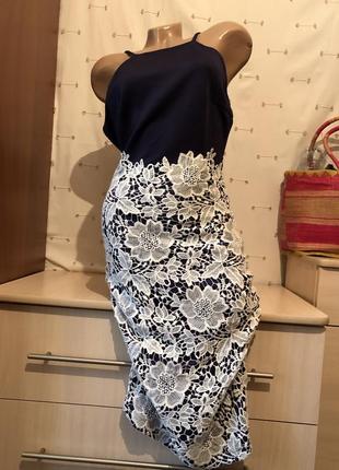 Ажурное платье с открытой спинкой