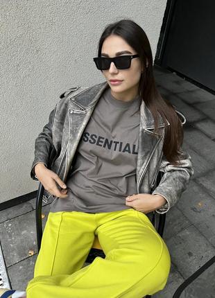 Футболка essentials