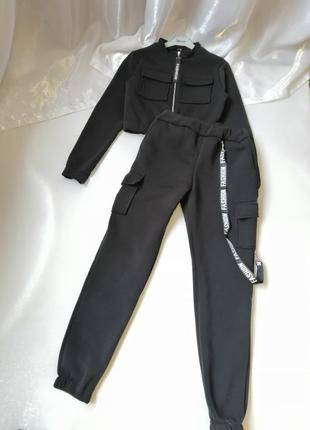 Тёплый спортивный прогулочный костюм на флисе укороченная кофта на змейке топ и штаны джоггеры карго4 фото