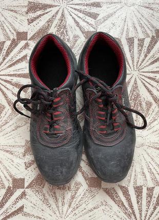 Ботинки с металлическим носком2 фото