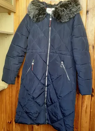 Тепла зимова куртка пальто 42-44 s
