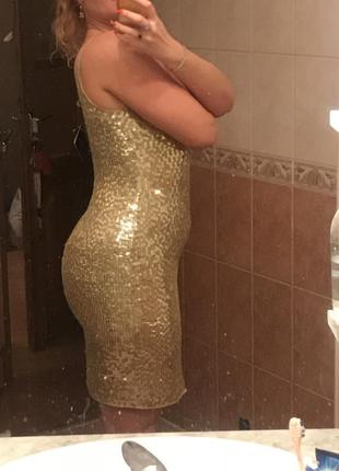 Новое шикарное брендовое с бирками платье в золотых паетках2 фото